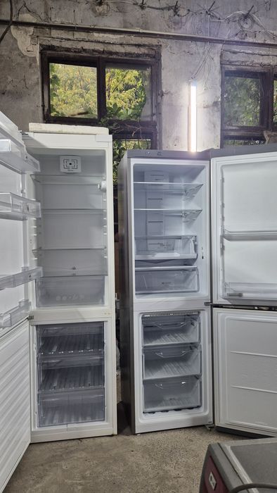 Продам холодильник Вірпул краплязаморозка , 2 м висота дешево