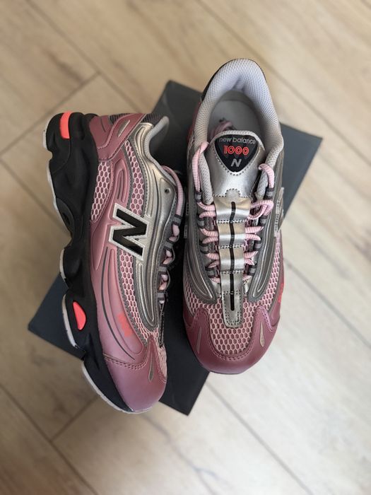Женские кроссовки NEW BALANCE