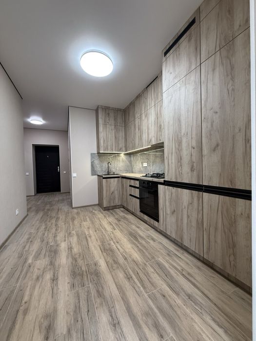 Продаж новоі квартири 40 м2 з ремонтом, кухнею,гардеробною, Софіівська Борщагівка