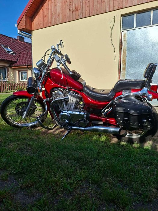 SUZUKI Intruder VS 800
