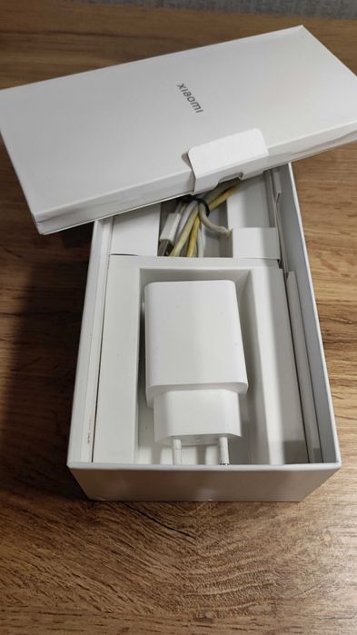 Смартфон Xiaomi Mi 11 lite 16/128 Android 14 XyperOS (комплект)