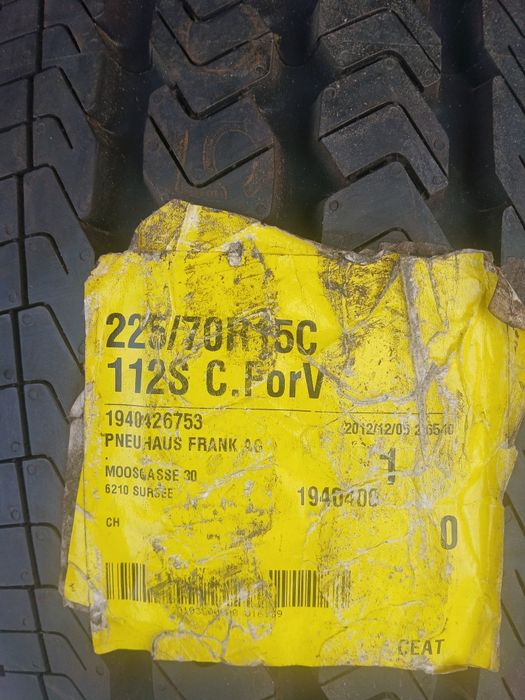 2 pneus novos 225 70 r15C Ceat