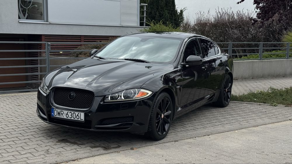 Jaguar XF