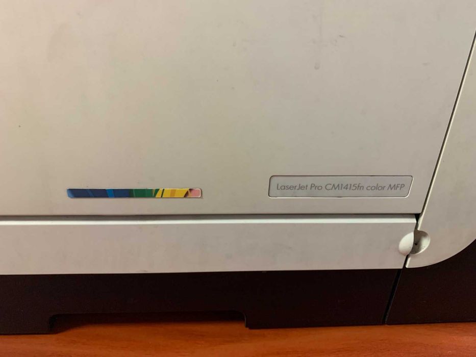 Impressora Multifuncional HP LaserJet Pro CM1415fn em cores
