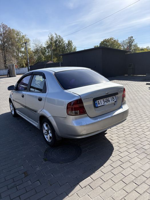 Продам автомобіль Chevrolet Aveo 2005