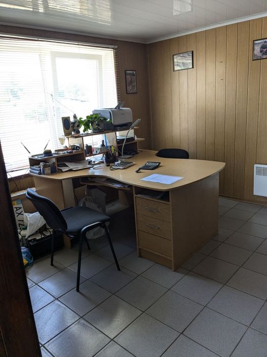 Продам комерційну нерухомість-СТО