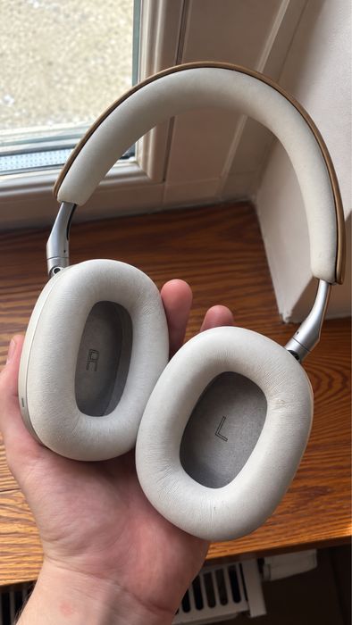 słuchawki Bowers & Wilkins PX8.