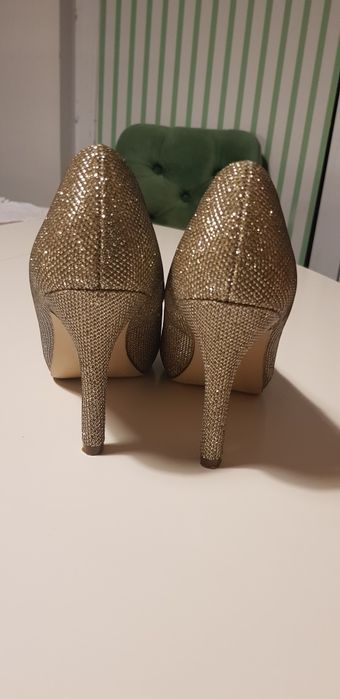 Туфлі святкові жіночі