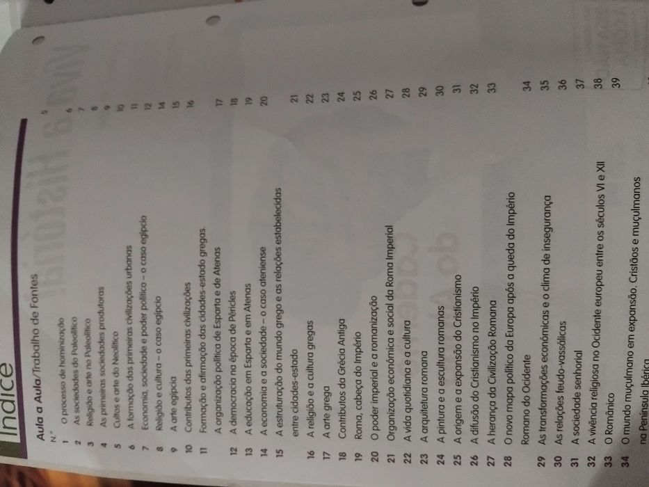 Caderno de atividades de História  do 7°ano.