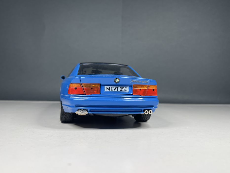 Bmw 8 series E31 1:18 модель машинка Revell
