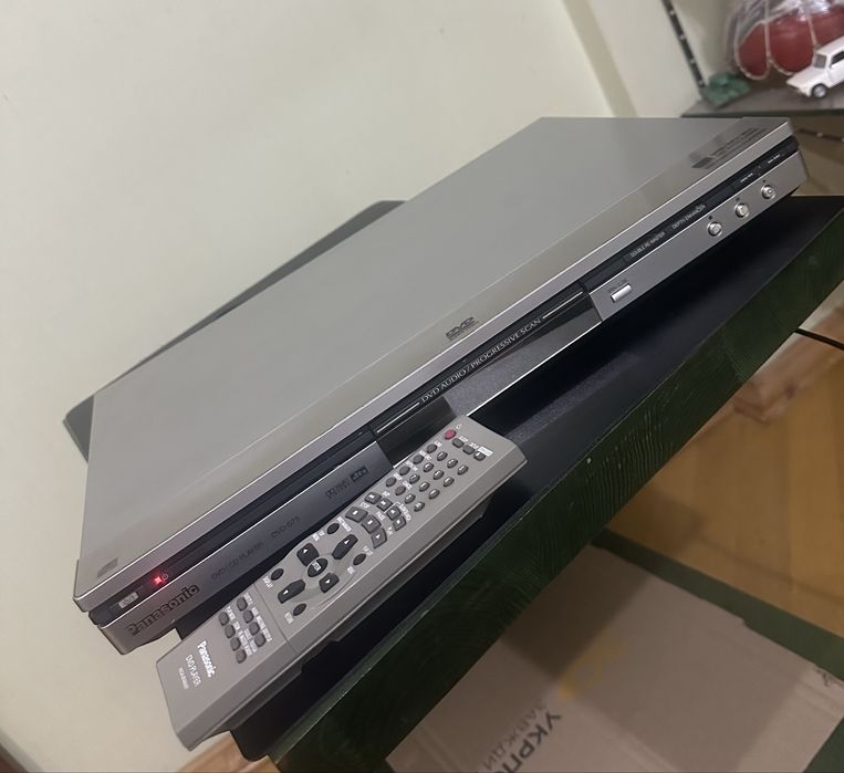 DVD проигроаатель Panasonic S75