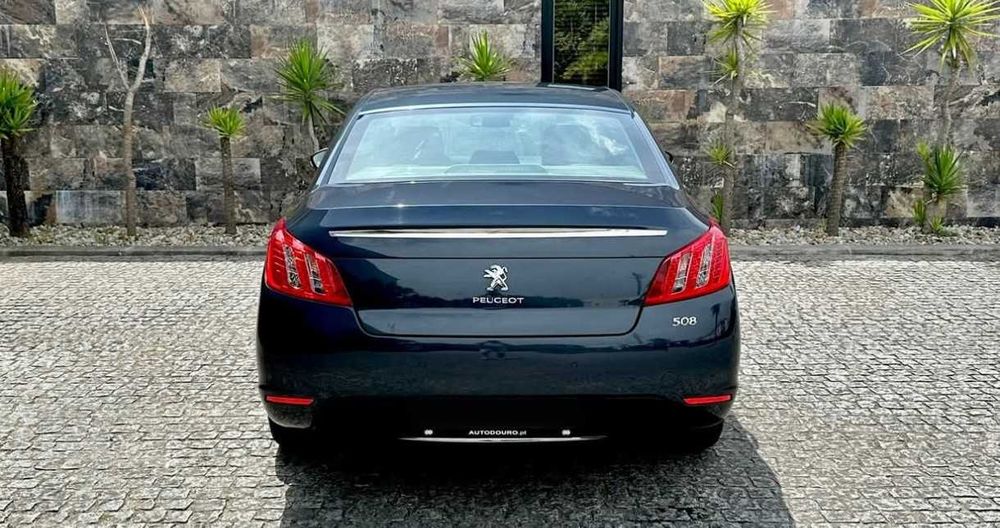 Peugeot 508 2.0 HDi 163cv | Nacional | Livro de Revisões