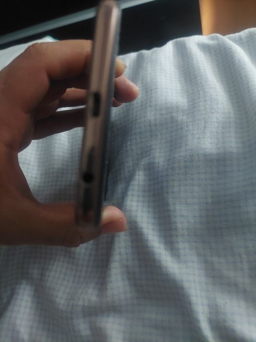 Vendo Samsung galaxy j4 +plus em bom estado como novo pouco uso