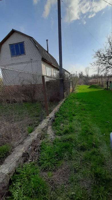 .Продаж двоповерхової дачі біля води  у ДК " Чайка".