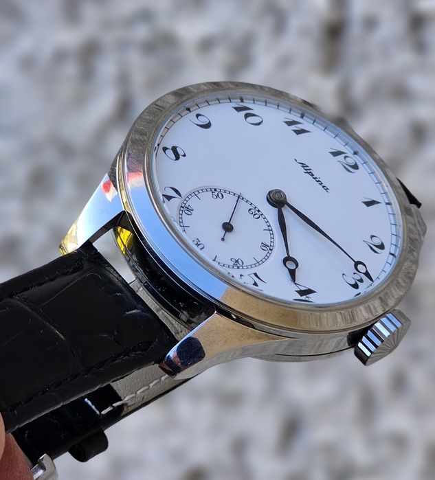 Zegarek swiss made Alpina Pasówka