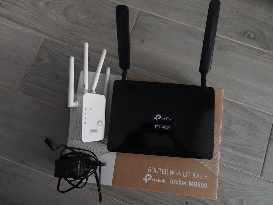 Ruter Wi-Fi tp-link i wzmacniacz sygnału