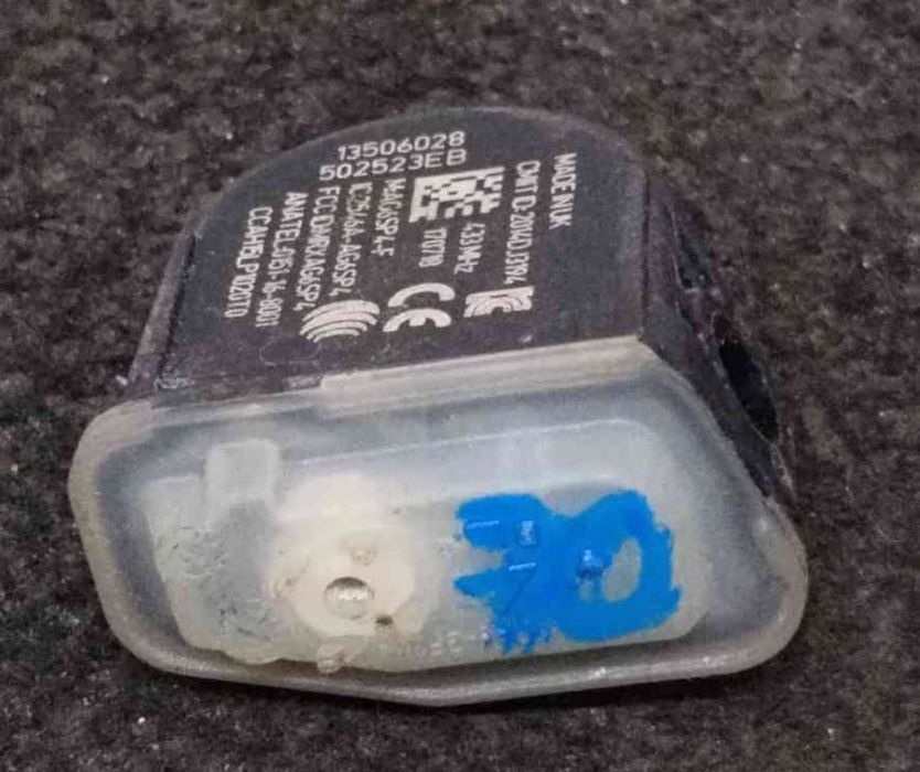 Sensor de Pressão dos Pneus 13506028 - OPEL ADAM
