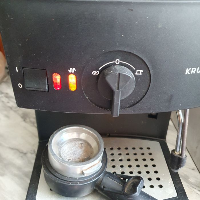 Продам кавомашину крупс ріжкову