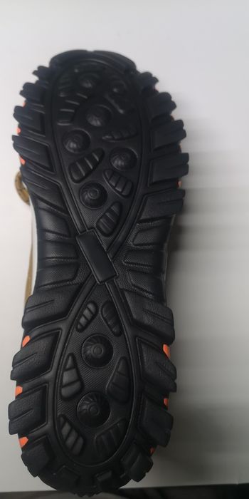 Sapatilha de caminhada( tamanho 45)NOVOS!!!