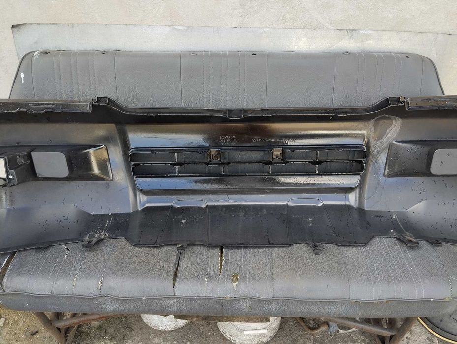Toyota Land Cruiser IV 120.Zderzak przedni.