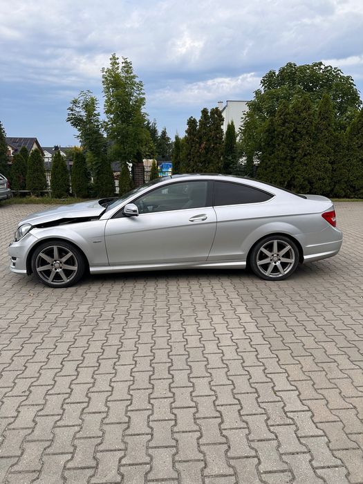 Mercedes benz w204 c180 coupe
