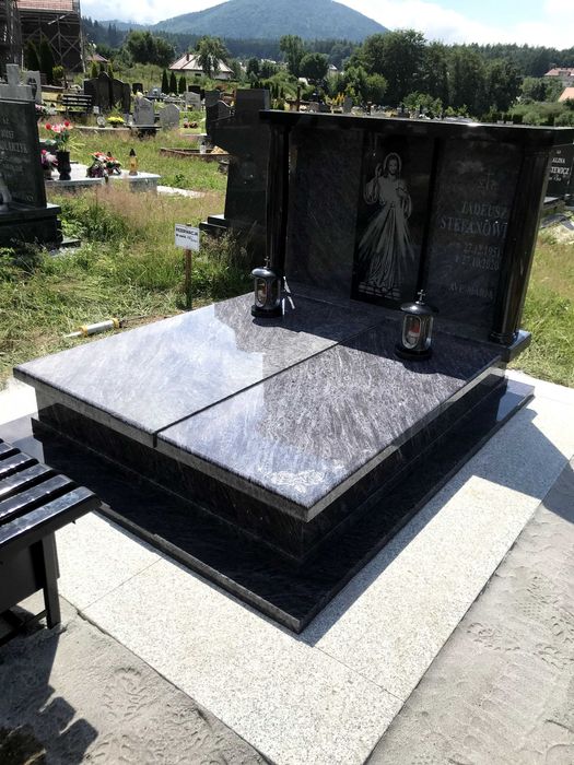 Nagrobek granitowy RÓŻNE WERSJE BRYŁA