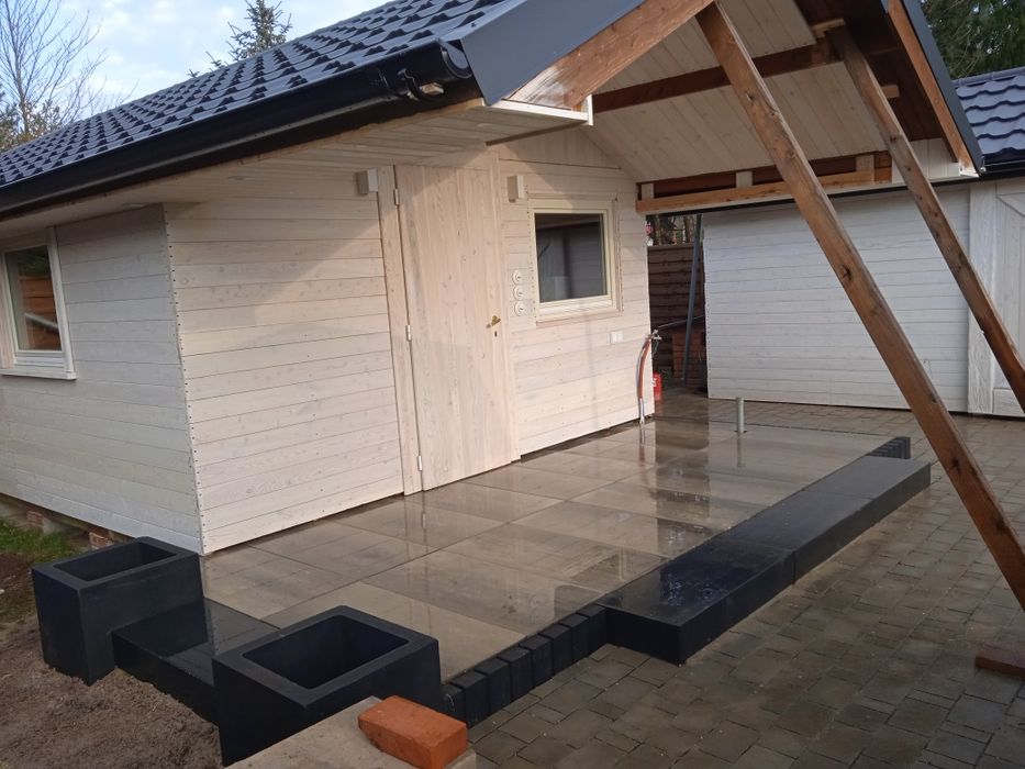 Brukarstwo układanie kostki brukowej.