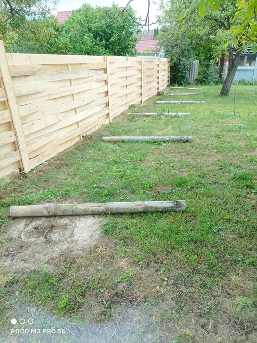 Деревяний забор, паркан