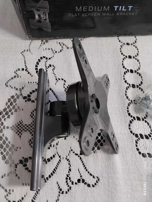 Suporte parede c/ inclinação para LCD - Vivanco Titan MT3220