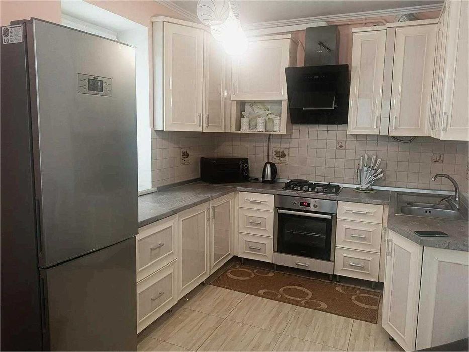 Оренда великої 1-кім. новобудови вул. Ленона (Щурата)