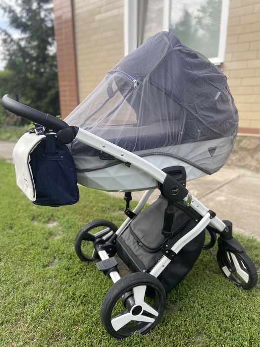 Коляска Junama Diamond 2в1 люлька+прогулка