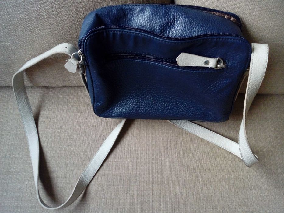 Carteira tiracolo senhora azul