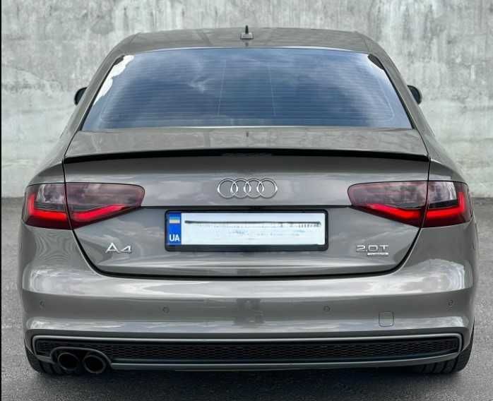 Спойлер чорний глянець Audi A4 B8 S стиль 2012-2016 / ABS пластик