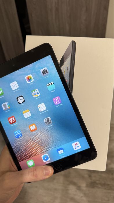 iPad mini 1 Wi-Fi 16GB Black | Полный комплект