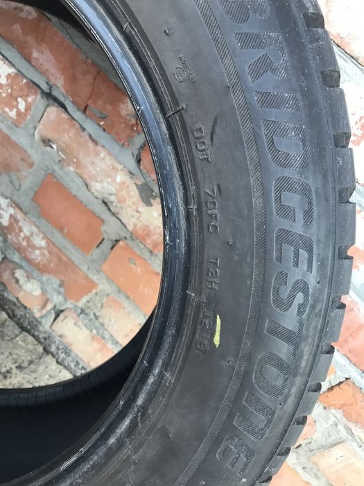 Шини Bridgestone 225 60 17