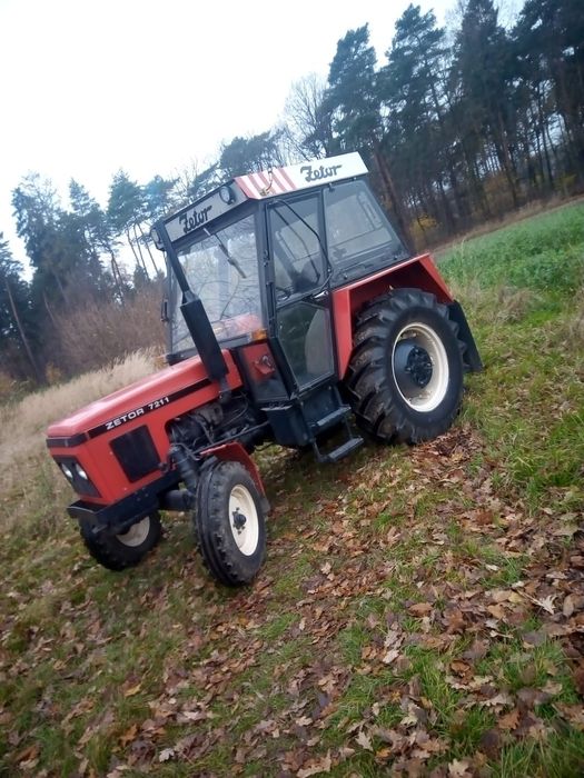 Posiadam na sprzedaż ciągnik rolniczy marki Zetor, model 7211.