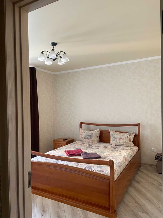 Квартира вільна !Новобудови Люкс класу!р-н ПРОМЕННЯ..Погодинно!