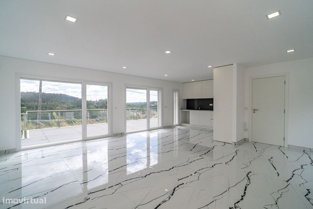 Moradia isolada T4 + 1 em Coimbra