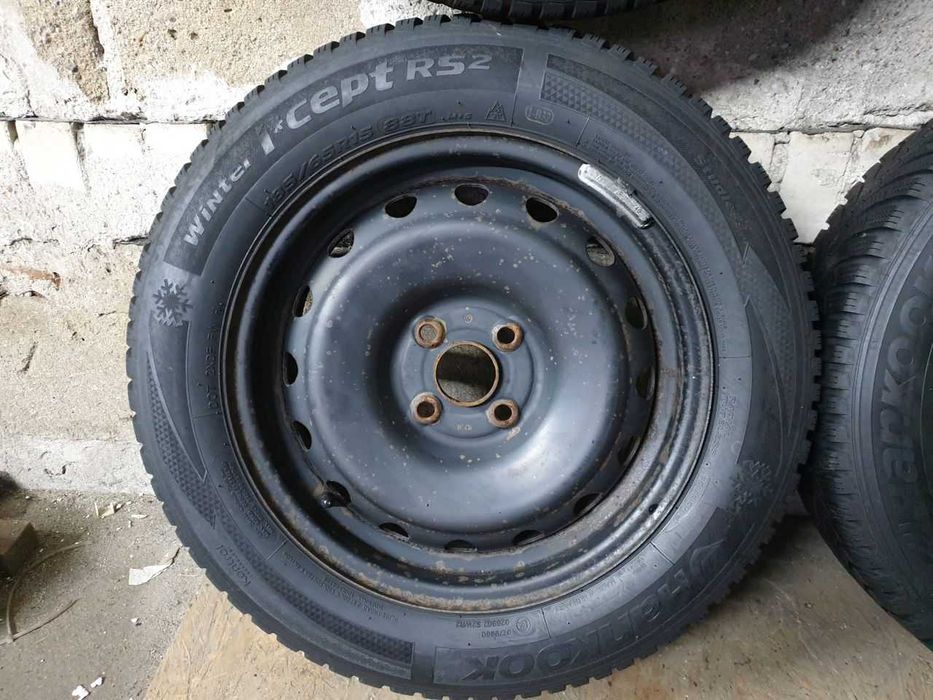 Felgi stal Hyundai Kia R15 4x100 opony zimowe 185/65R15 6mm Hankook