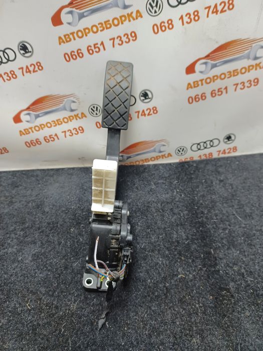 Педаль газу Volkswagen golf 4 гольф 4