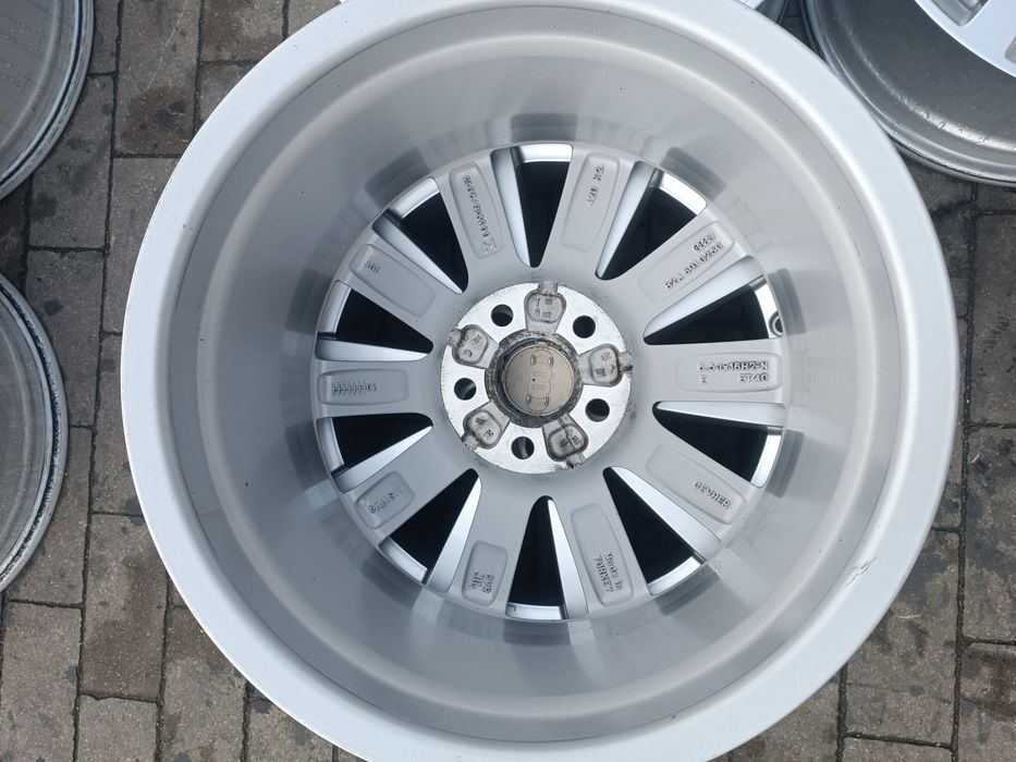 Felgi aluminiowe 5x100 ET40 16" Audi Volkswagen Skoda Seat