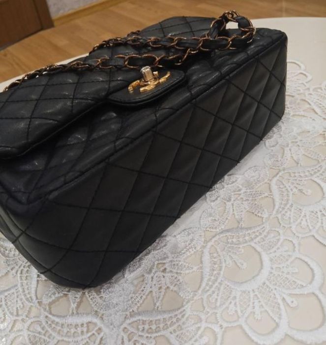 Сумочка від CHANEL