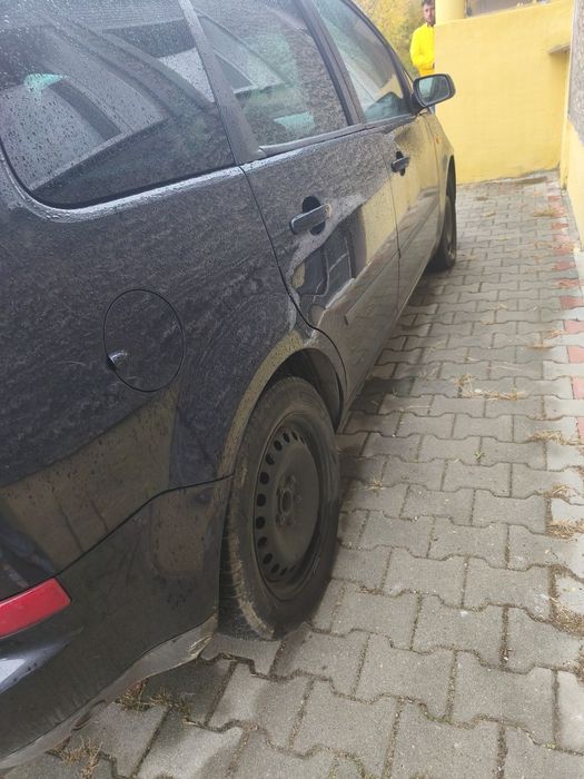 Ford C-Max 2003.