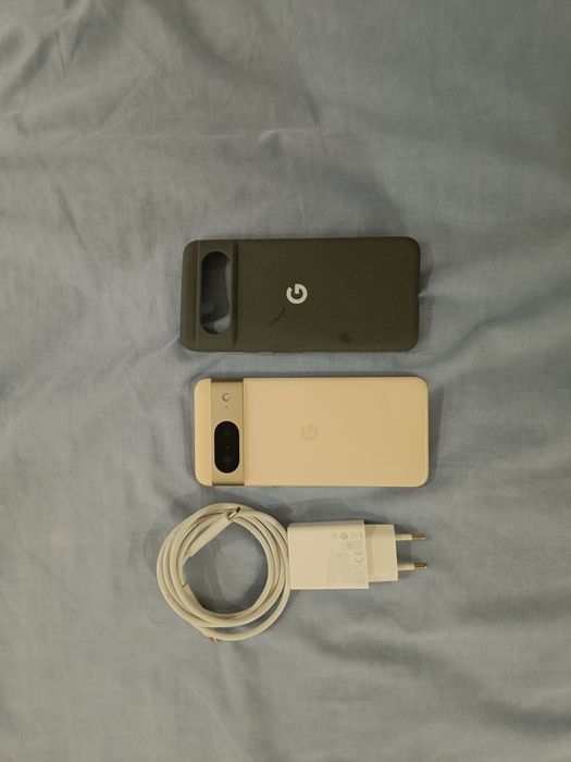Google pixel 8 rose gold