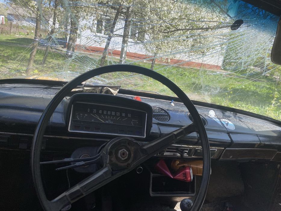 Продам 2 жигулі ціляком