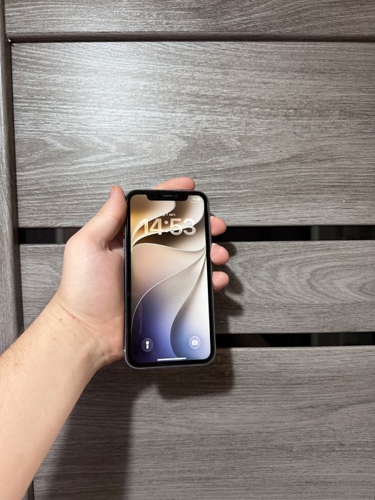 IPhone 11 64GB Purple