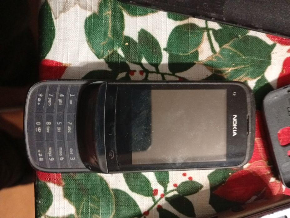 Sprzedam zbiór starych telefonów