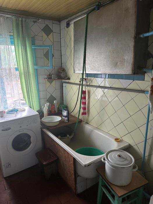 Продаж будинку з великою територією поряд з лісом с. Чорнявка