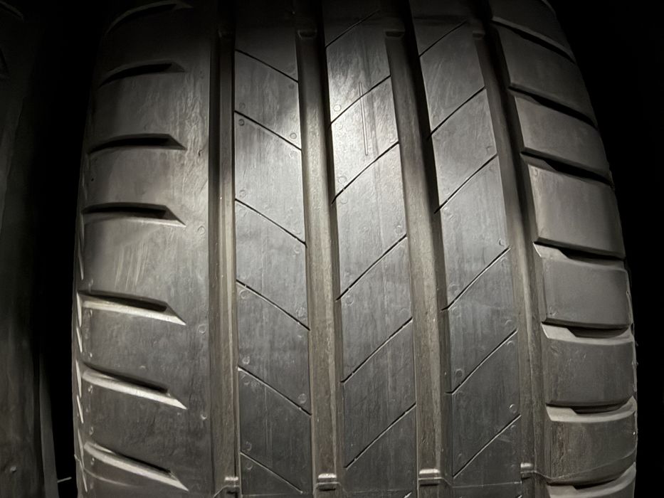 235/50 r 19 Bridgestone 4 шт.