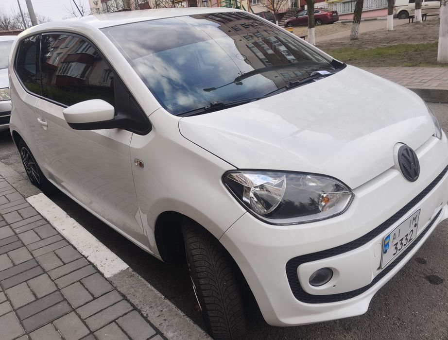 Volkswagen up!  Стильний, компактний, економний, надійний автомобіль